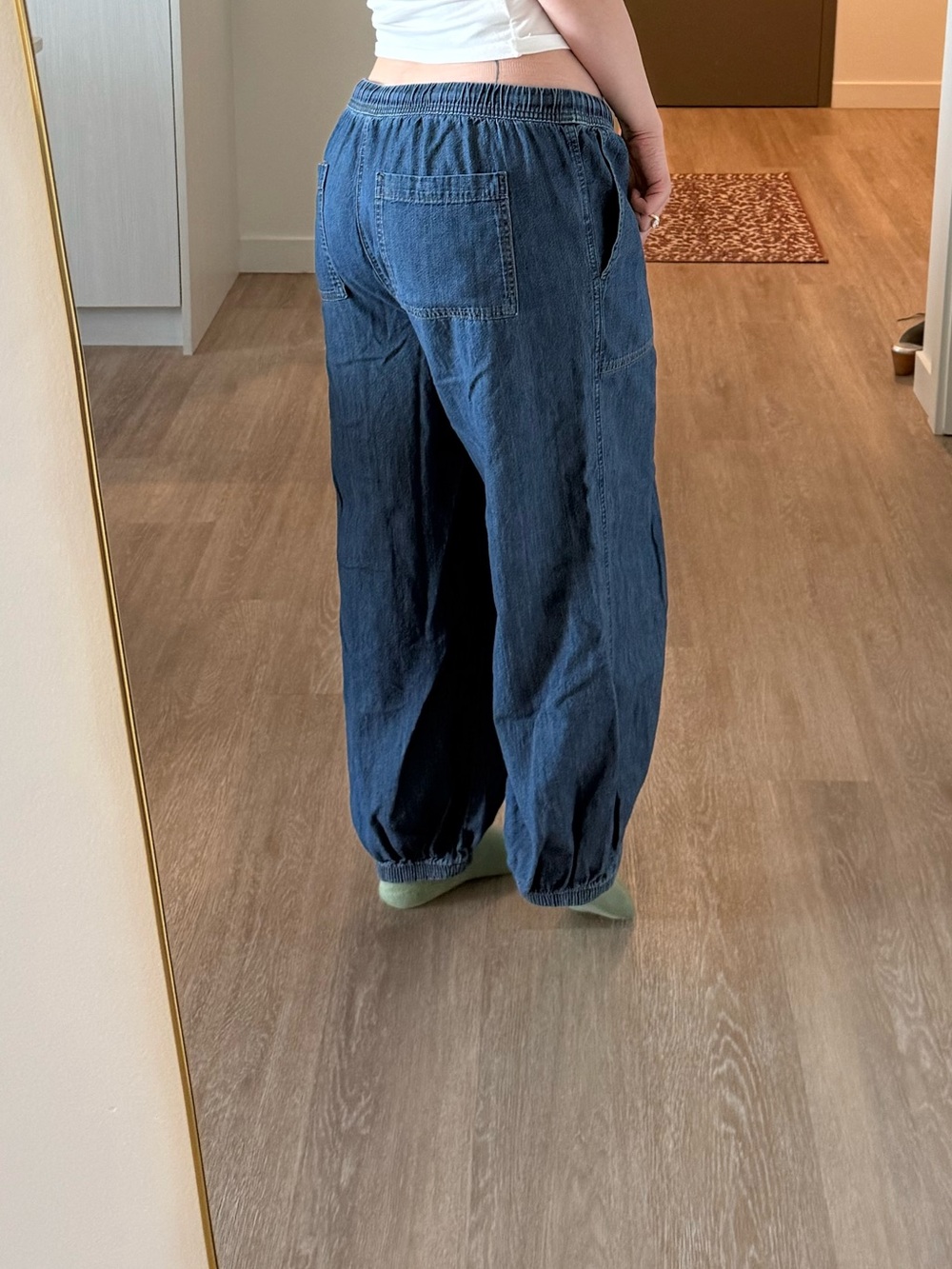 old navy balloon jeans - Picture 2 of 6